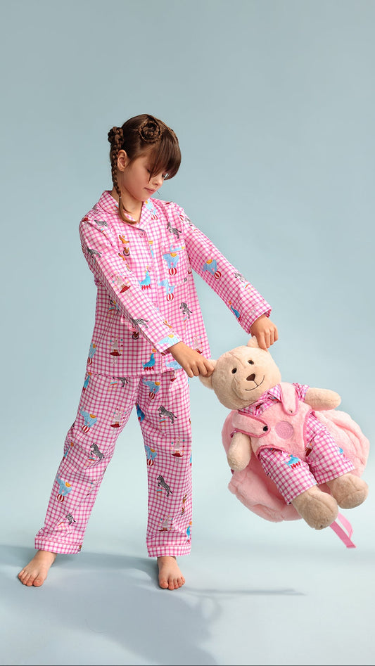 Pink Circus Sırt Çantalı Uyku Arkadaşlı Pijama Seti