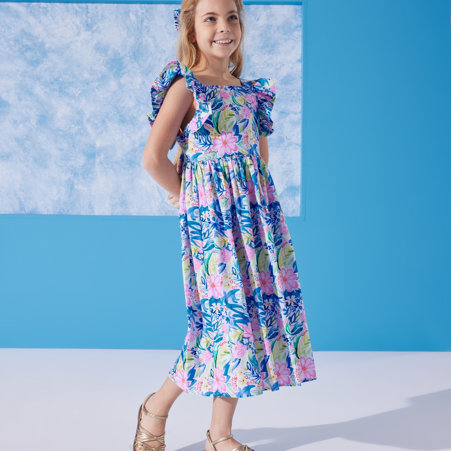 Watercolor Elbise ve Fiyonk Toka