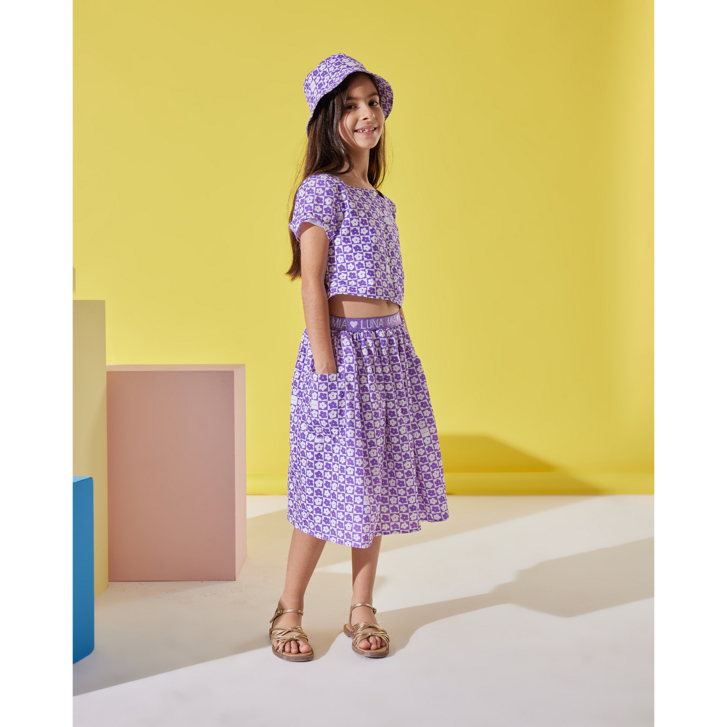 Mor Çiçek Desenli Kız Çocuk  Gömlek, Etek ve Şapka Takımı