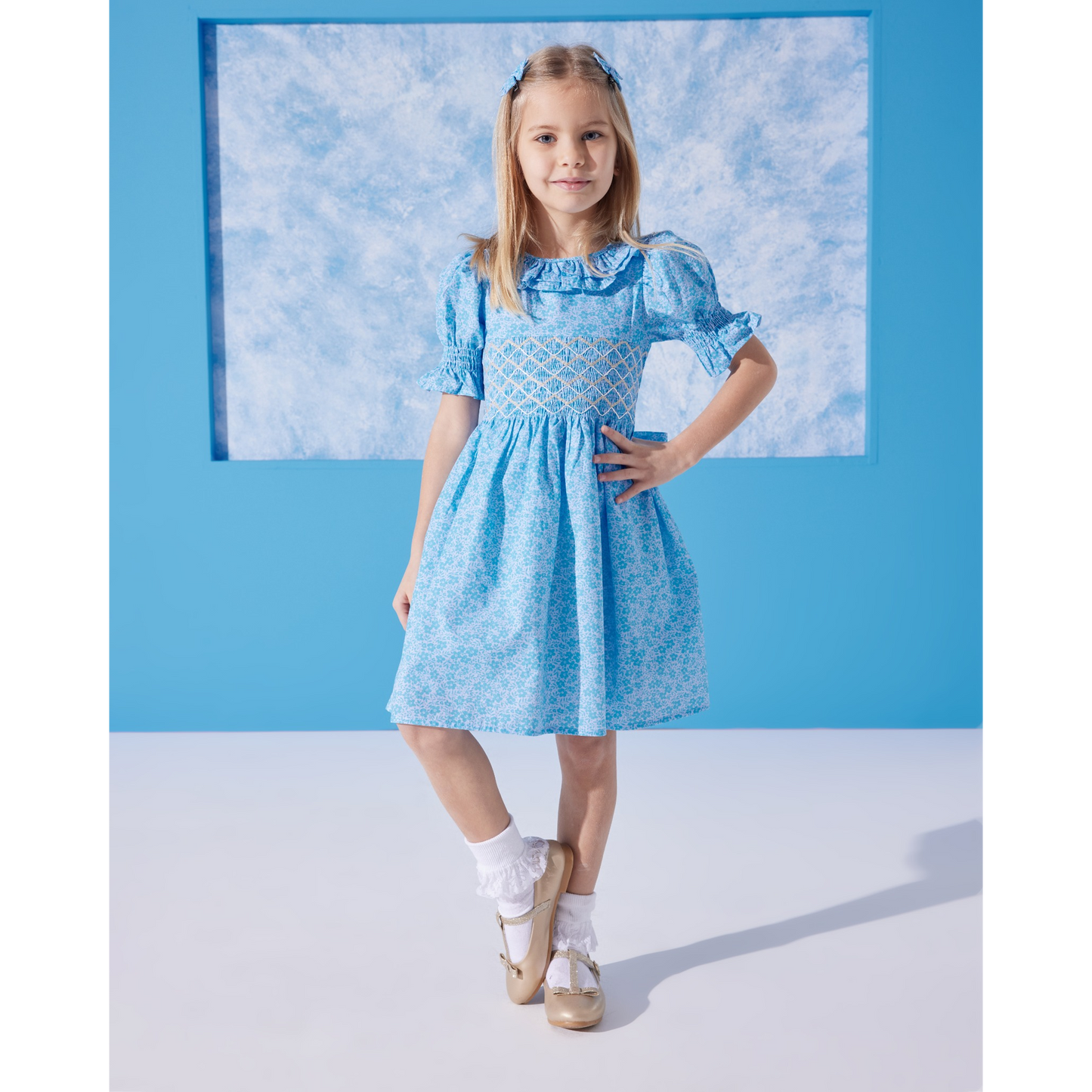 Turkuaz Elbise ve Toka